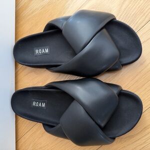 ROAM Foldy Puffy Sandal Sz 9 VgC